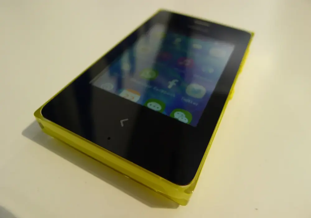 Nokia Asha 503: Nowa era w świecie technologii! Poznaj trendy!