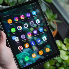 Galaxy Tab 4: Znajdź swój tablet Samsunga i ciesz się funkcjami!